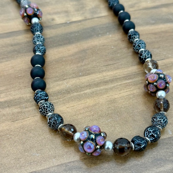Jewelry - Black and Purple Beaded Necklace